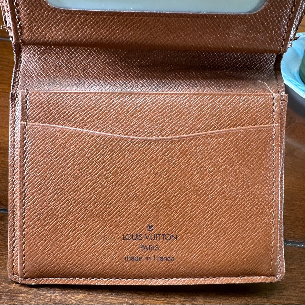 AUTHENTIC Louis Vuitton id/card holder wallet. - Picture 6 of 12